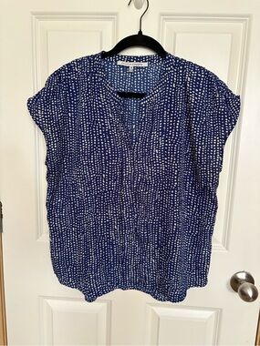 Collective Concepts Blue Dot Split-Neck Blouse